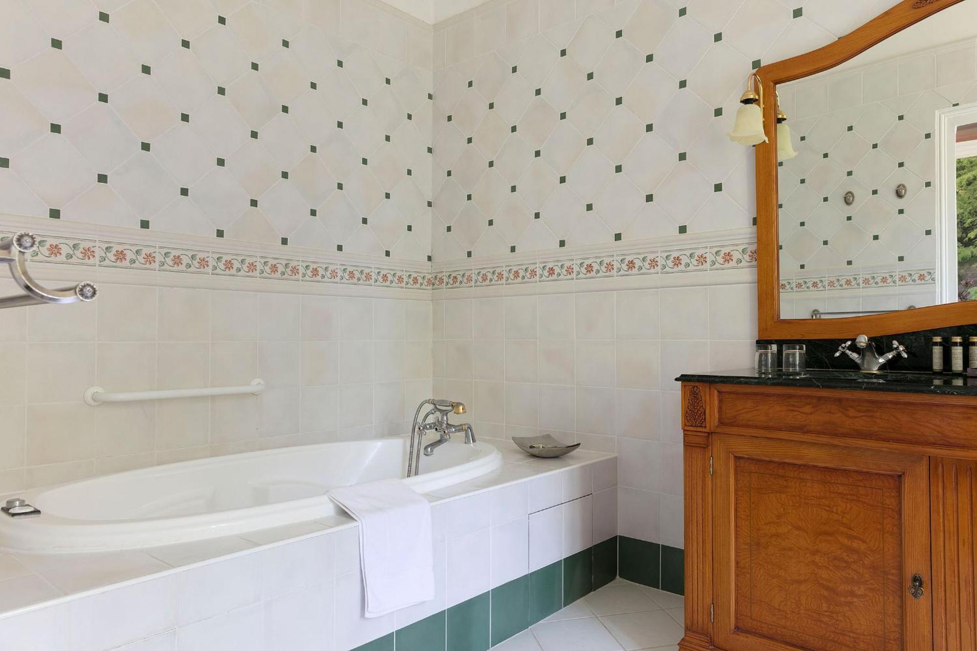 Hostellerie Du Chateau Les Muids La Ferté-Saint-Aubin Eksteriør bilde