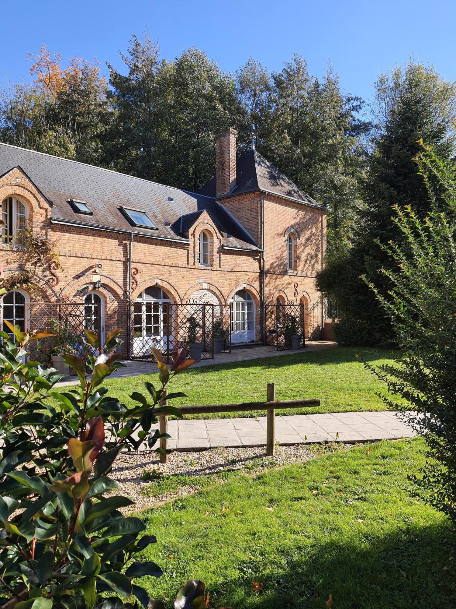 Hostellerie Du Chateau Les Muids La Ferté-Saint-Aubin Eksteriør bilde