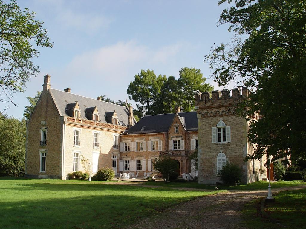 Hostellerie Du Chateau Les Muids La Ferté-Saint-Aubin Eksteriør bilde