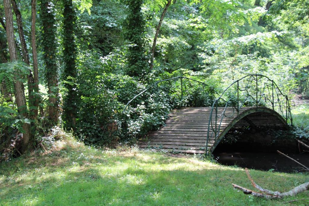 Hostellerie Du Chateau Les Muids La Ferté-Saint-Aubin Eksteriør bilde
